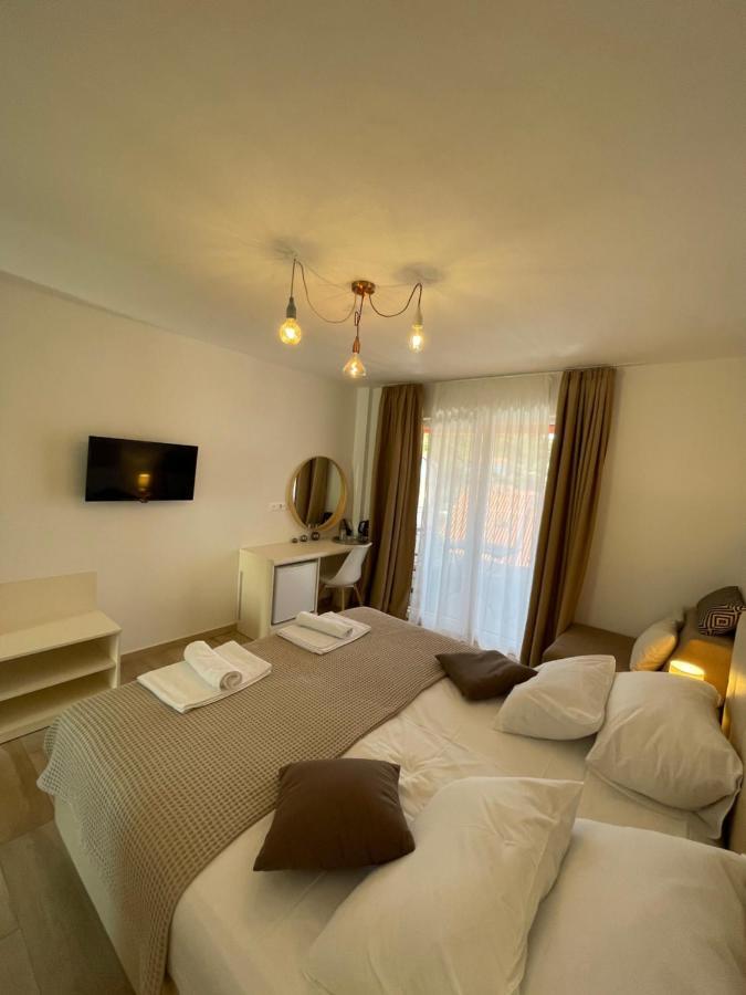 St. Nicholas Rooms Хвар Экстерьер фото