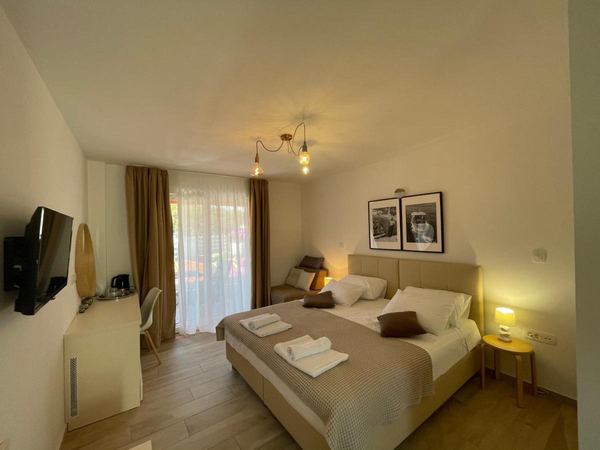 St. Nicholas Rooms Хвар Экстерьер фото