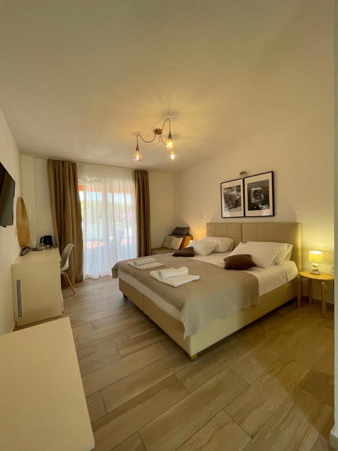 St. Nicholas Rooms Хвар Экстерьер фото