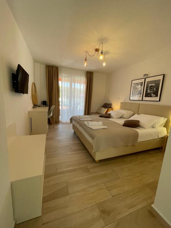 St. Nicholas Rooms Хвар Экстерьер фото